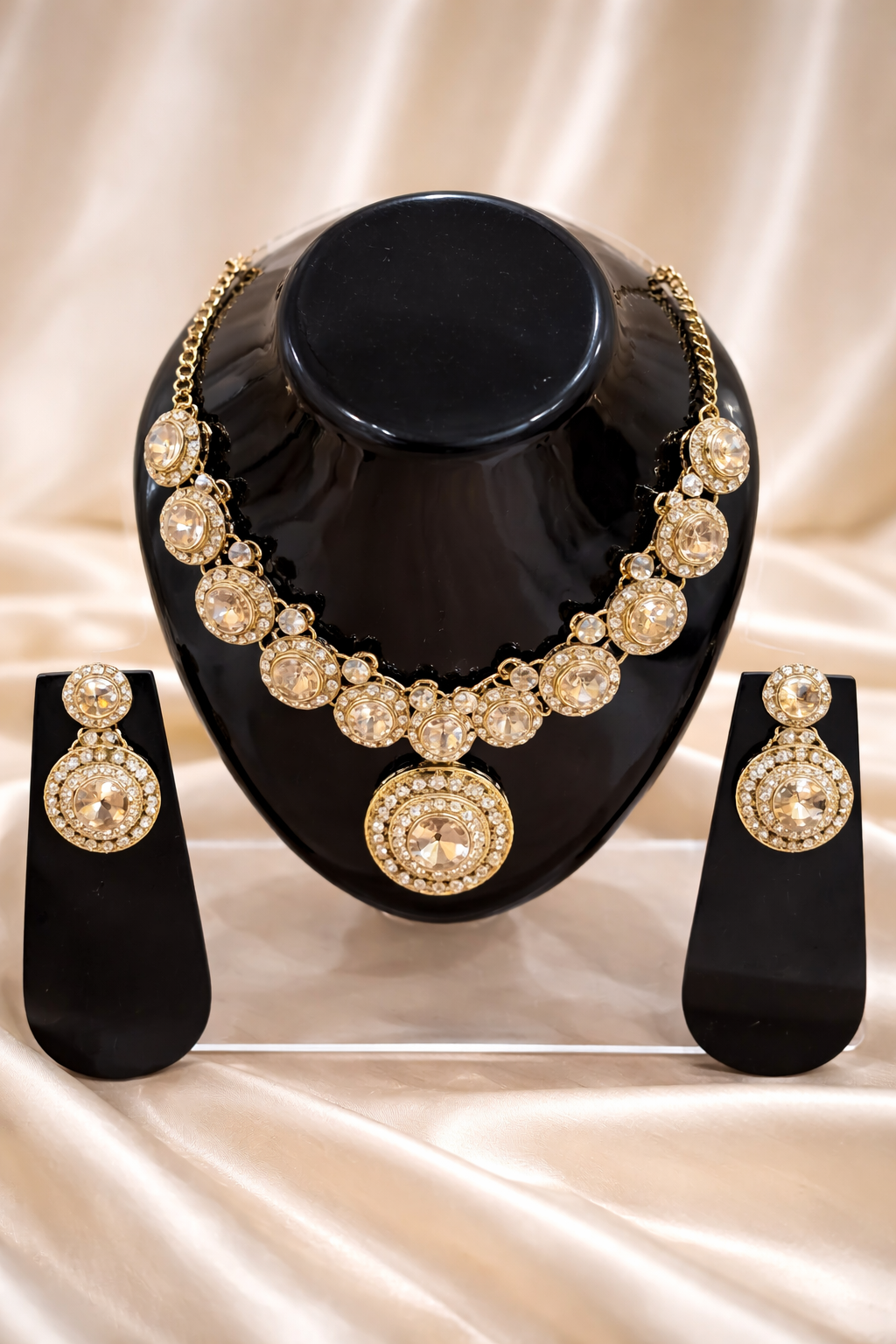 Vellorene Crystal Disc Necklace Set – Elegant Statement Fashion Jewelry