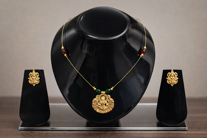 Vellorene Temple Motif Pendant Necklace Set – Minimal Heritage Gold Jewellery