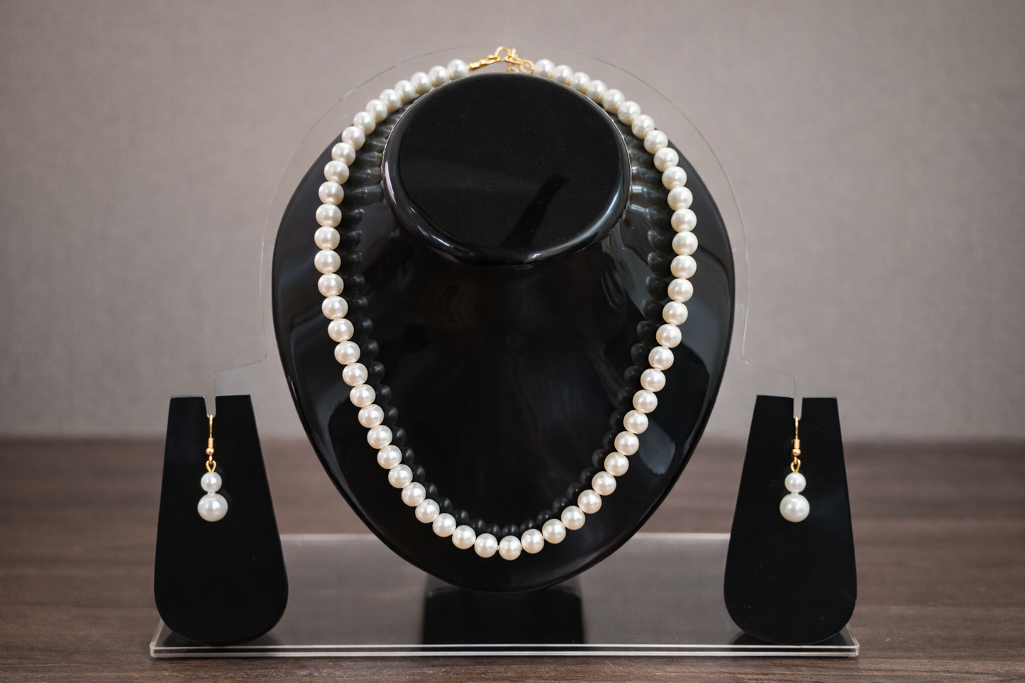 Vellorene Classic Pearl Jewellery Set