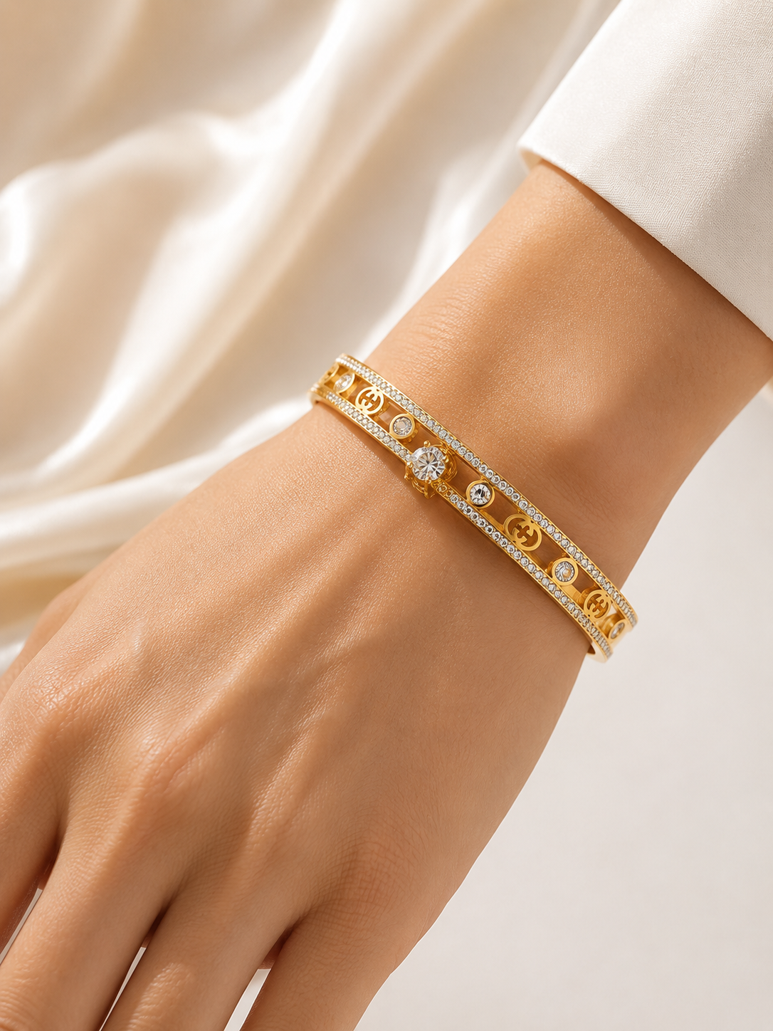 Vellorene Royale Crystal Gold Bracelet for Women