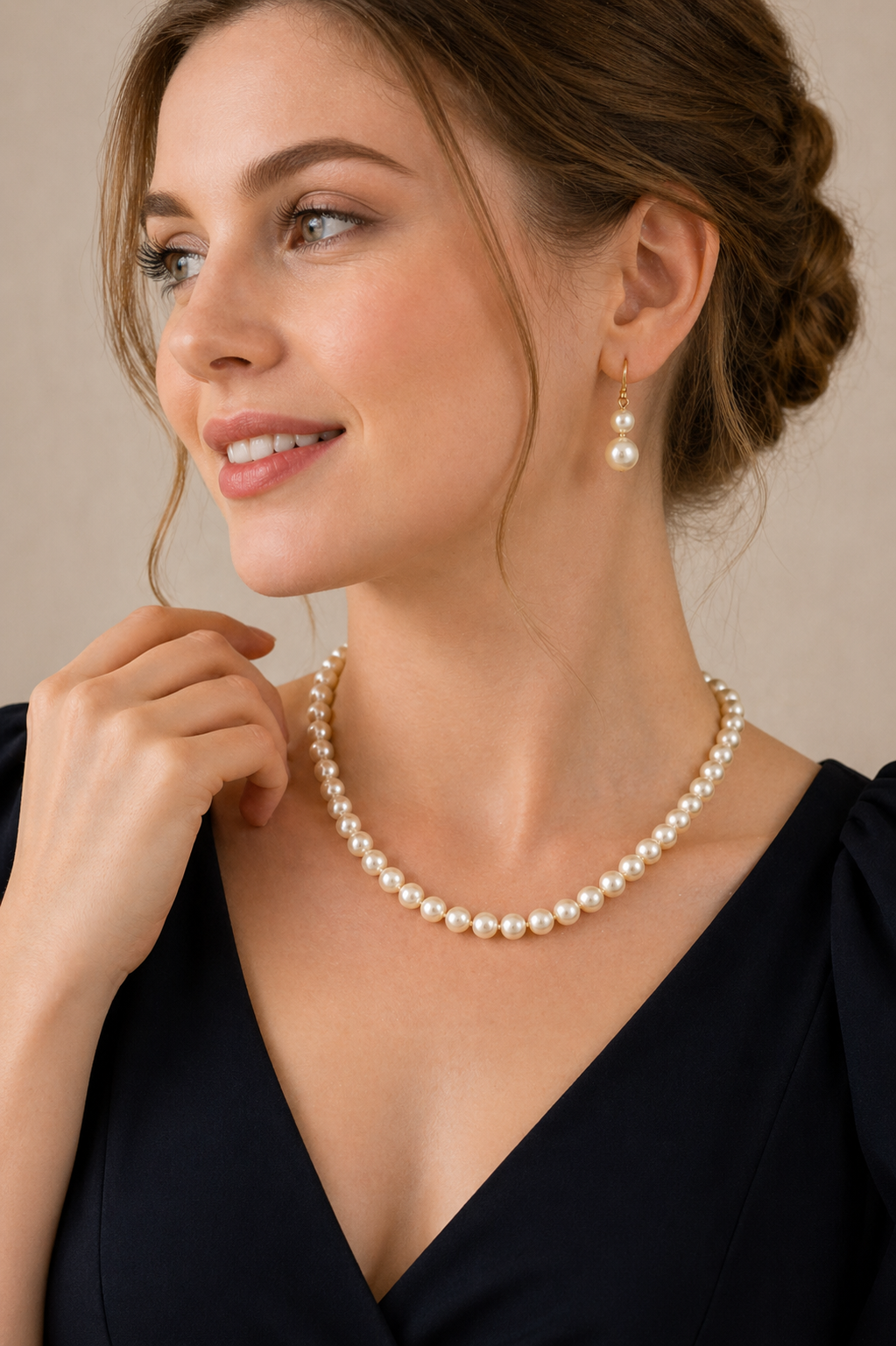 Vellorene Classic Pearl Elegance Necklace Set