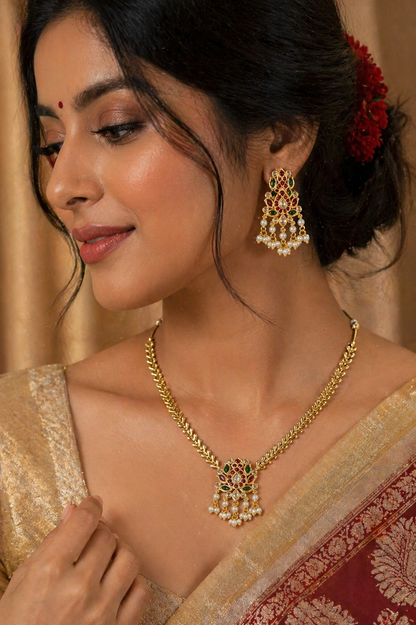 Vellorene Heritage Floral Pearl Necklace Set